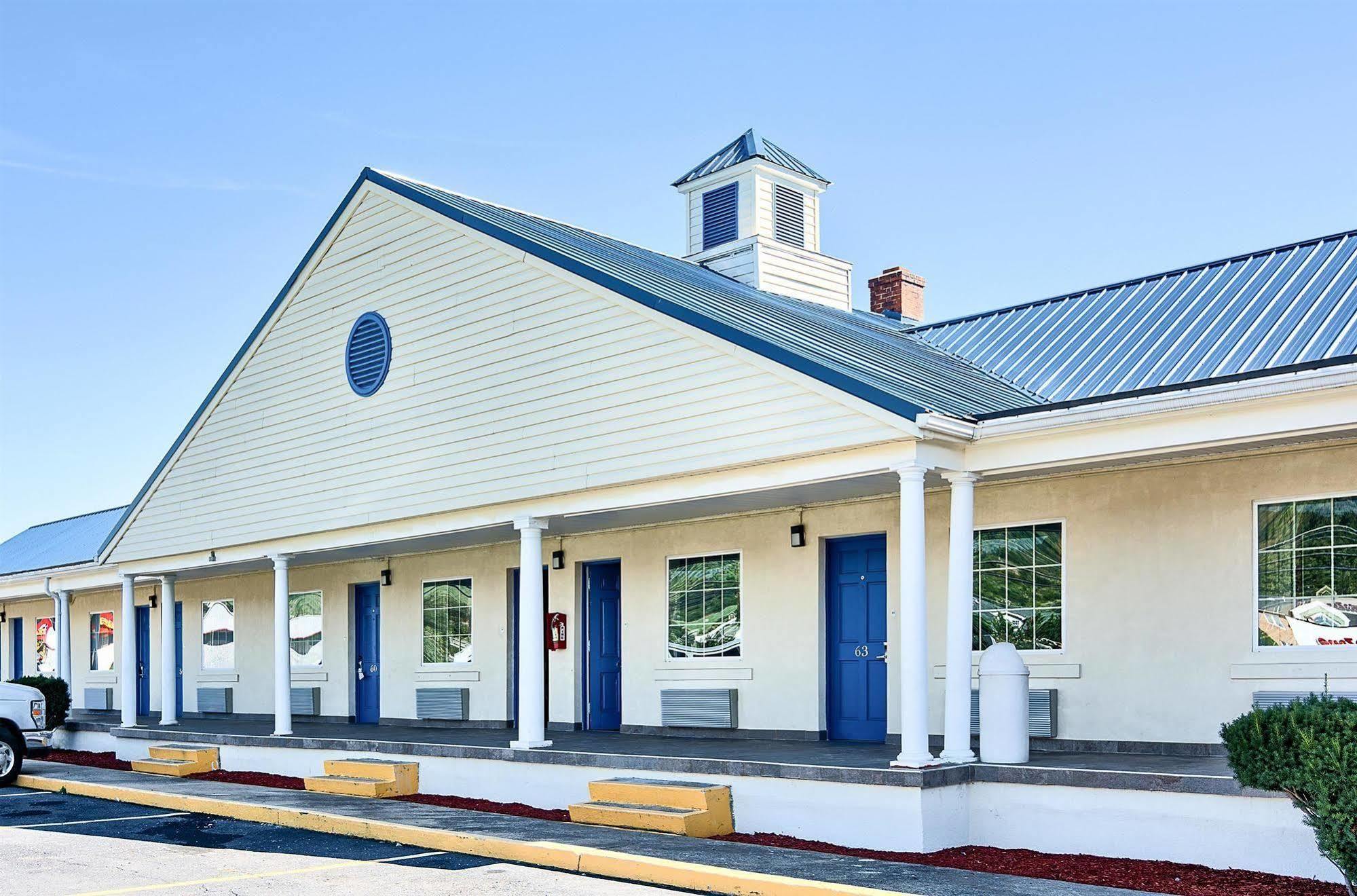 Motel 6-Harrisonburg, VA - South Exterior foto